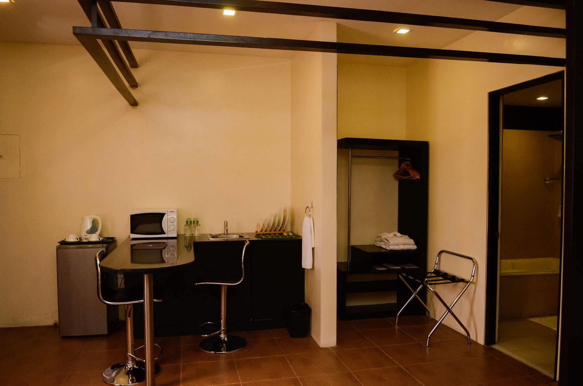 Sun City Suites General Santos City Exterior photo